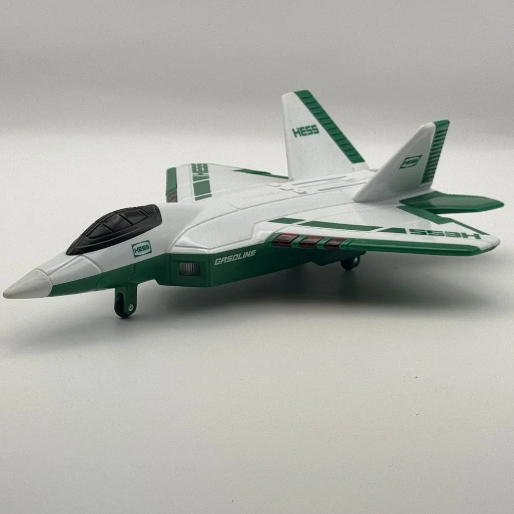 Hess 2010 Jet Fighter Toy Airplane White Green Lights Collectible Aircraft